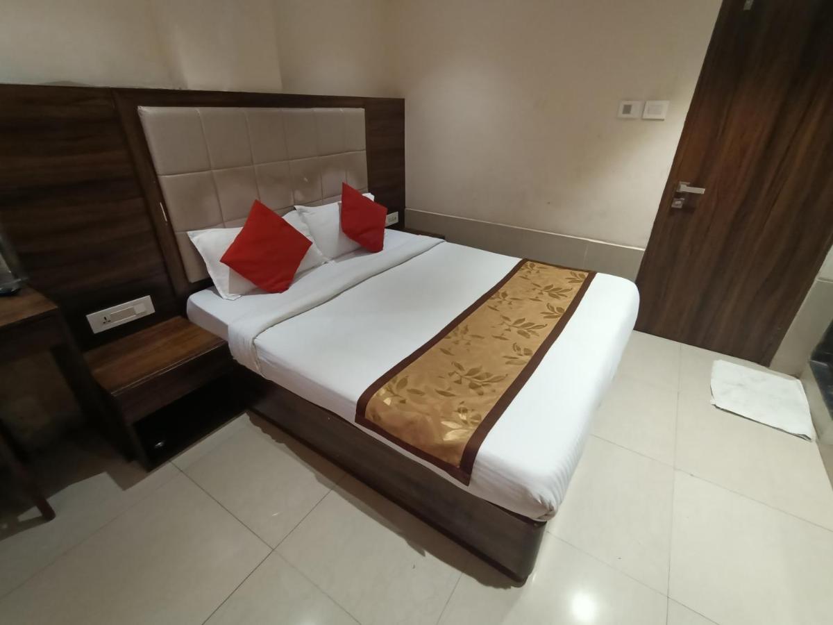 Fabhotel Regal Inn Βομβάη Εξωτερικό φωτογραφία