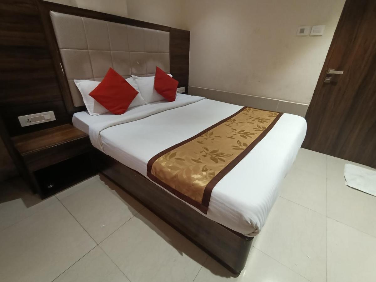 Fabhotel Regal Inn Βομβάη Εξωτερικό φωτογραφία