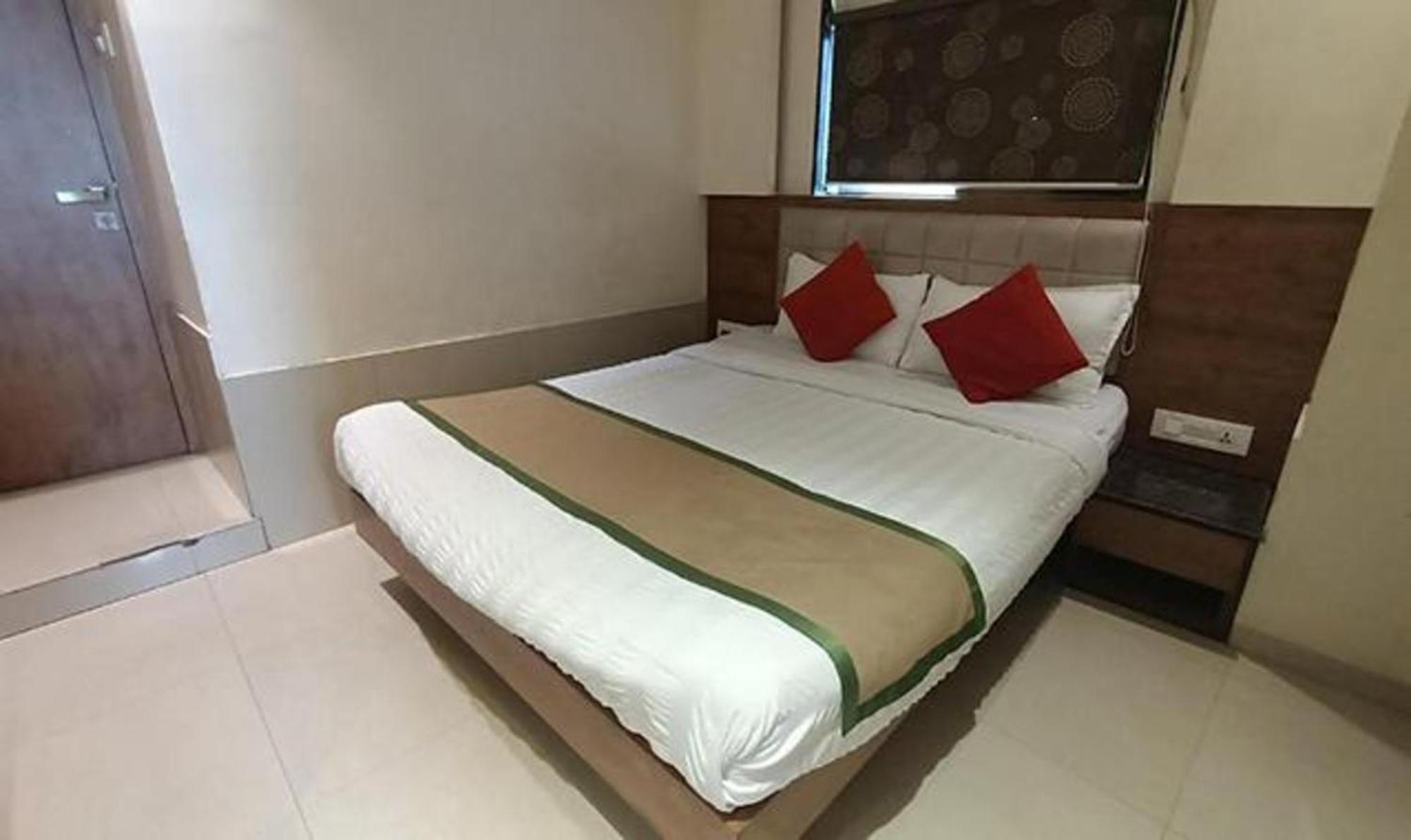 Fabhotel Regal Inn Βομβάη Εξωτερικό φωτογραφία