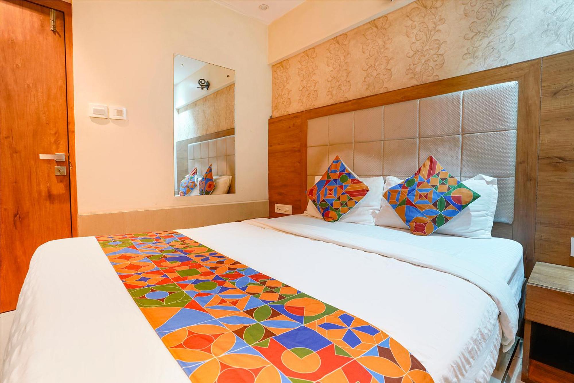 Fabhotel Regal Inn Βομβάη Εξωτερικό φωτογραφία
